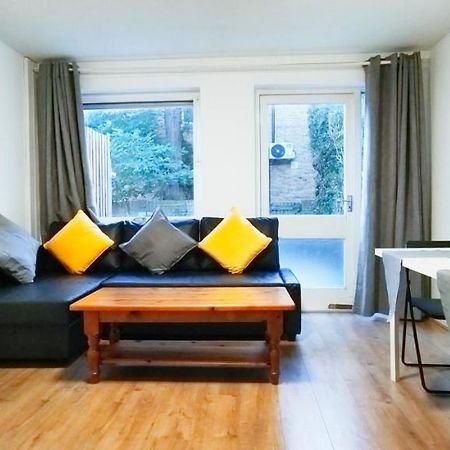 Clapham Garden Near Battersea Park Villa ลอนดอน ภายนอก รูปภาพ
