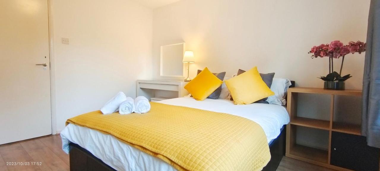 Clapham Garden Near Battersea Park Villa ลอนดอน ภายนอก รูปภาพ