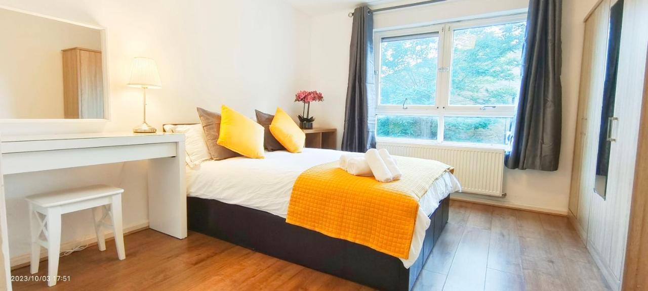 Clapham Garden Near Battersea Park Villa ลอนดอน ภายนอก รูปภาพ