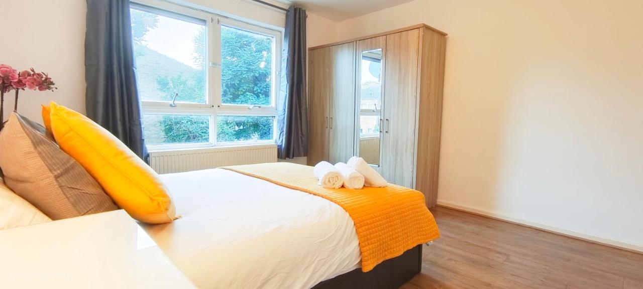 Clapham Garden Near Battersea Park Villa ลอนดอน ภายนอก รูปภาพ